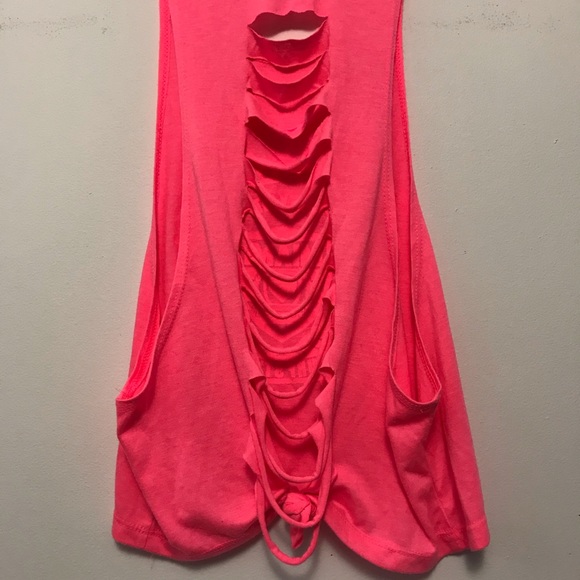 Crop Tops - Picture 4 of 9